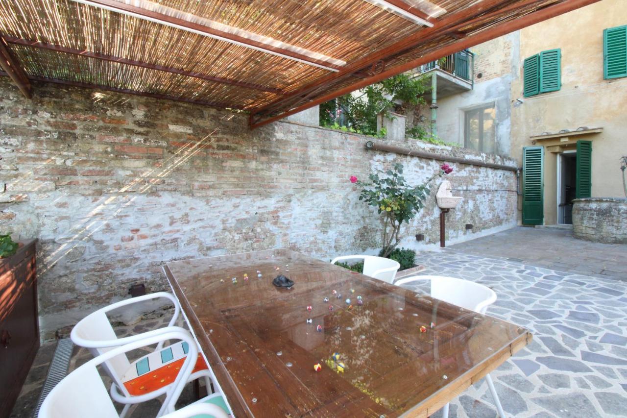 The House Of The Film Apartment Siena Bagian luar foto