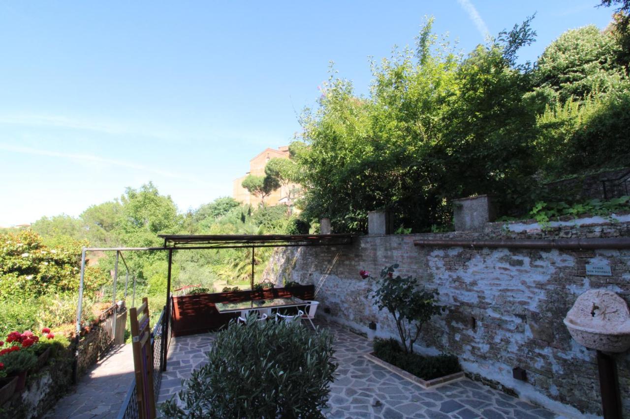 The House Of The Film Apartment Siena Bagian luar foto