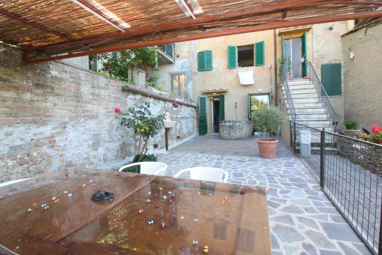 The House Of The Film Apartment Siena Bagian luar foto